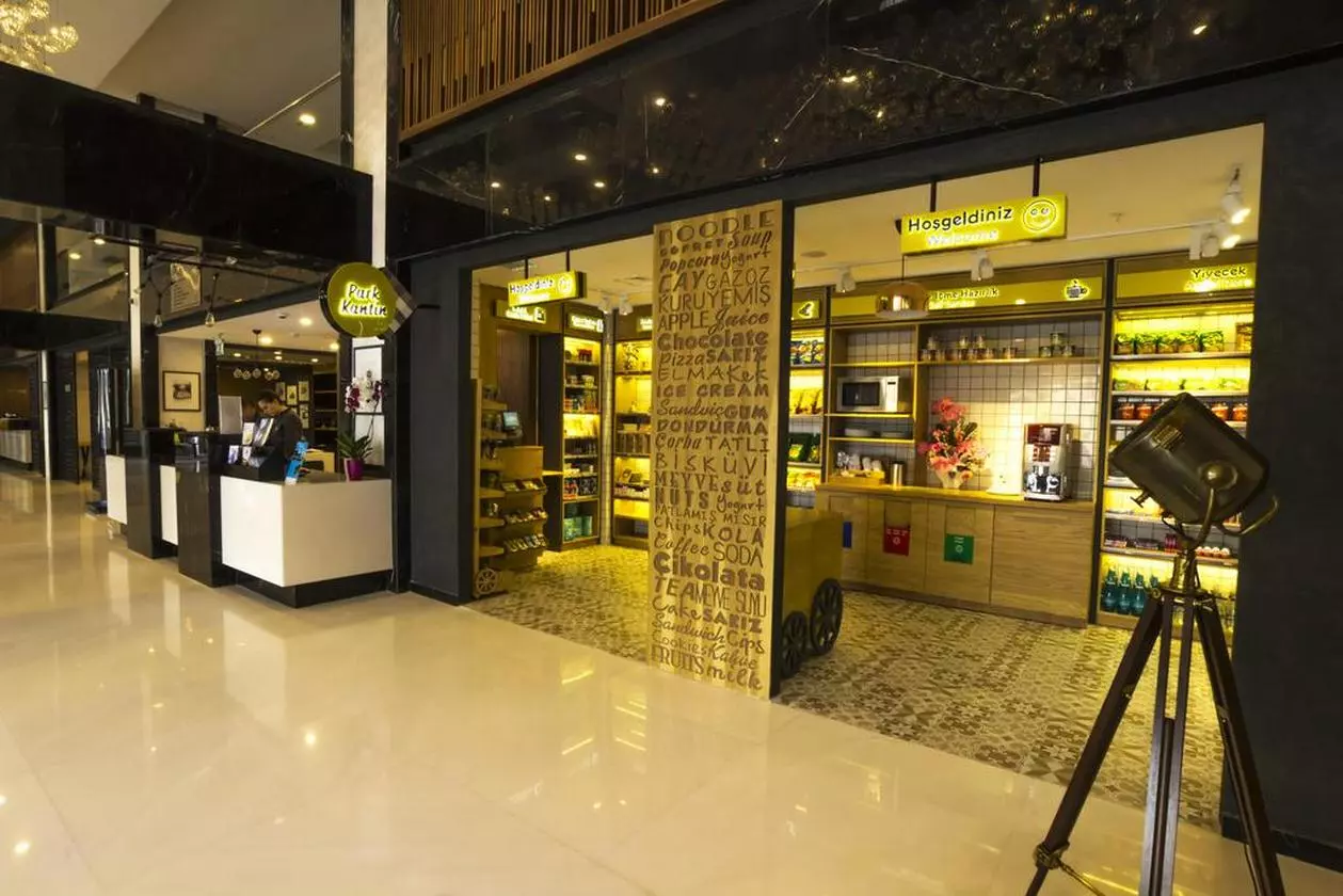 DEDEMANPARK_SHABAVIZPARVAZ (7).jpg